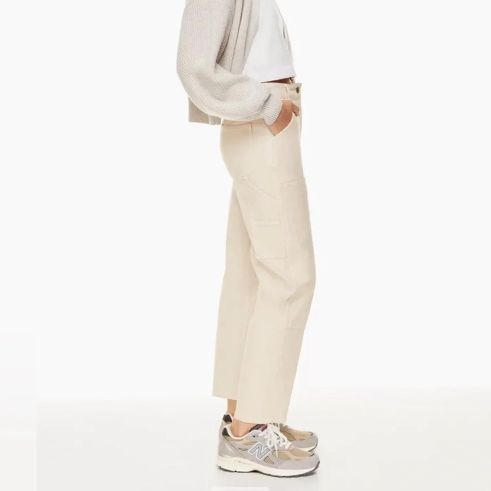 Aritzia Straight-Leg Utility Pants in Light Cream
